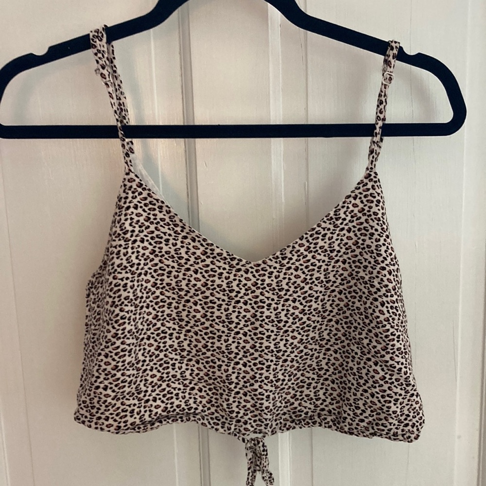Leopard print crop tank top